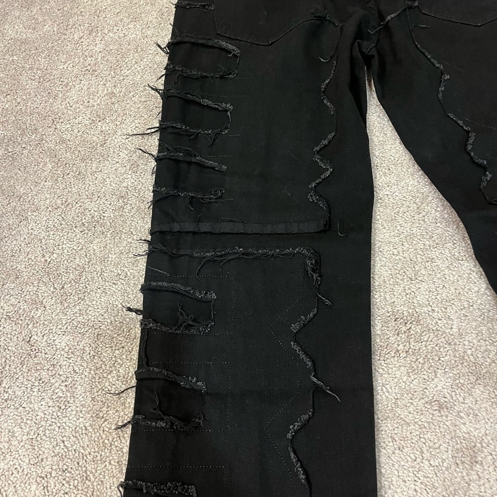 Classic B Men’s Distressed Y2K Jeans - Picture 8 of 10